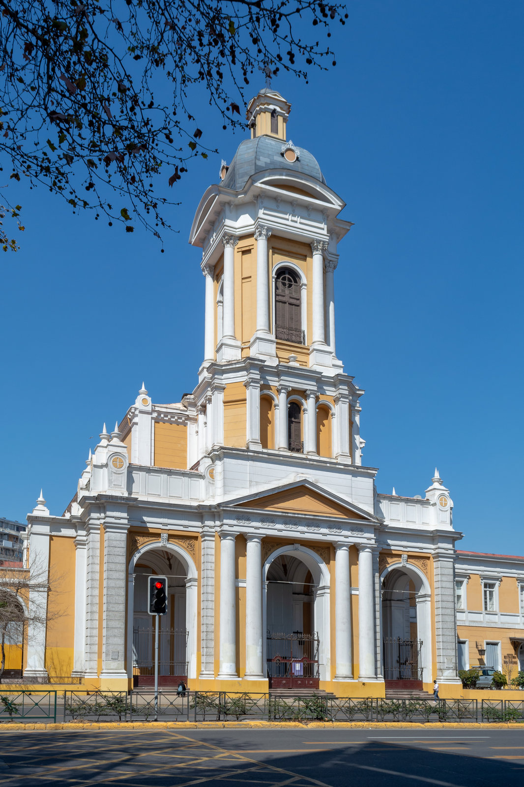 Iglesia de la Divina Providencia beneath a clear blue sky in Providencia, Santiago